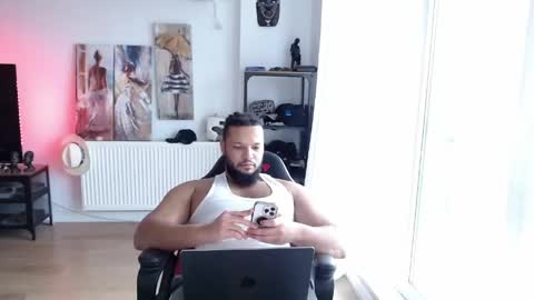 Kingsley online show from May 31, 2:27 pm