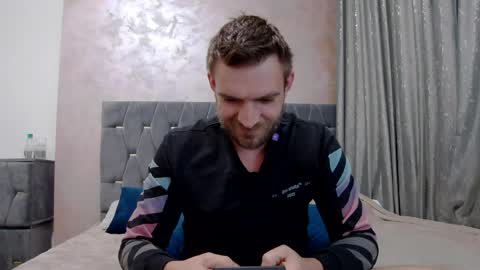 10in_deluxe online show from April 12, 3:46 pm