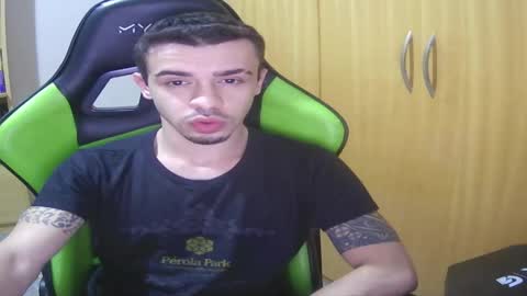 1good_vibes1 online show from June 1, 4:35 am