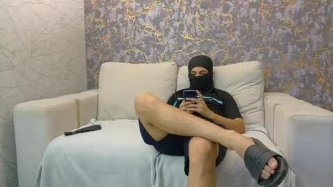2alexoconor online show from May 17, 1:58 am