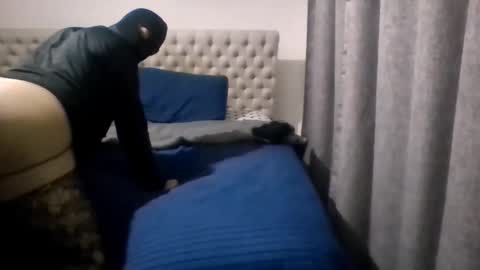 2figram2 online show from January 2, 10:58 am