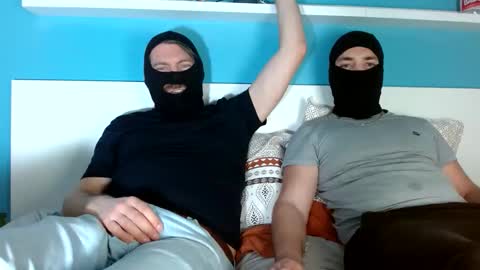 2frenchfriends online show from April 5, 8:49 pm