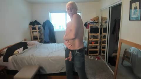 88melter online show from February 8, 3:38 pm