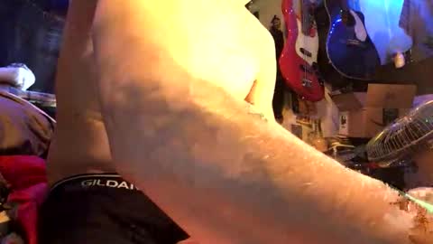 8inches4you2 online show from March 29, 5:57 pm