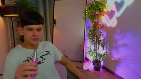 James online show from February 13, 3:28 pm