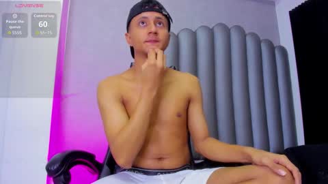 _leohot_ online show from January 18, 4:03 am