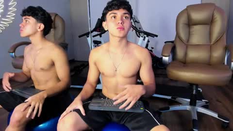 _taylorblack online show from April 1, 1:41 pm