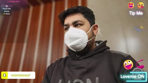 Sleepy owl online show from December 17, 9:05 am