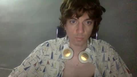 Aaron White online show from December 5, 2:42 am