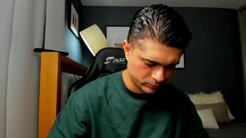 adam clarke online show from June 1, 3:29 am