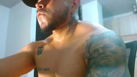 adam shilder7 online show from March 18, 2:25 am