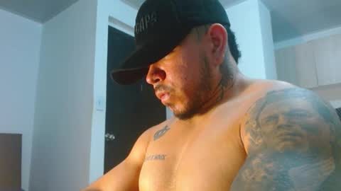 adam shilder7 online show from March 13, 2:30 am