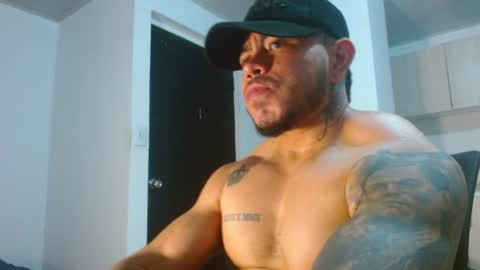 adam shilder7 online show from March 20, 2:48 am