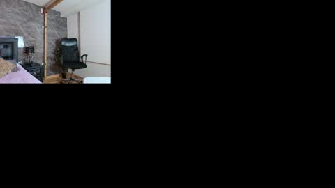 Im Adams Sanz online show from April 12, 7:59 pm