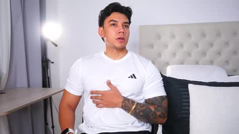 Adan Johns online show from February 11, 2:14 am