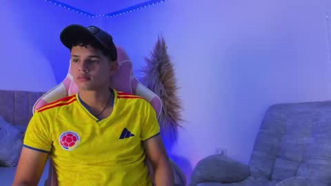 ADRIAN online show from June 1, 6:52 pm
