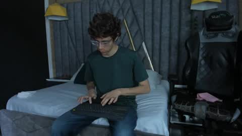 ADRIAN online show from June 3, 2:19 pm