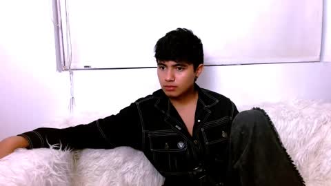 adrian online show from February 19, 5:49 am