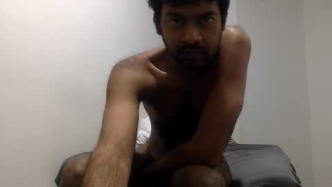 aggaggs online show from May 15, 6:27 pm