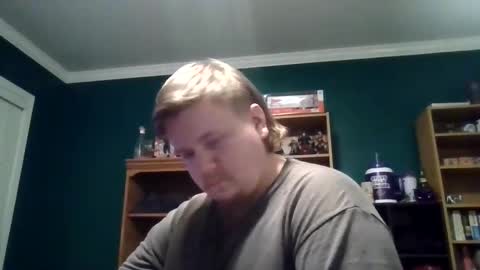 aholbrooks253 online show from December 4, 3:59 am