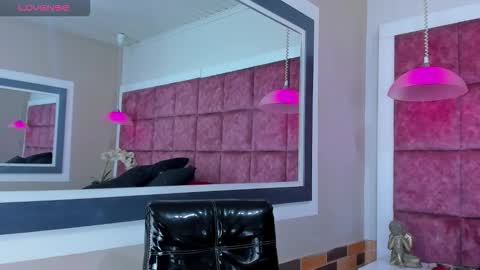 --- Aiden --- online show from February 8, 8:09 am