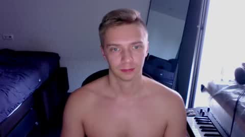 free your mind and your ass will follow online show from June 11, 3:32 pm