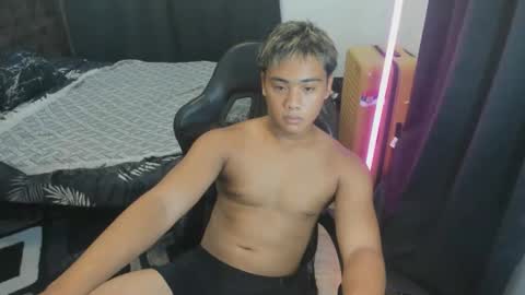 aizawa194624 online show from May 1, 2:41 pm