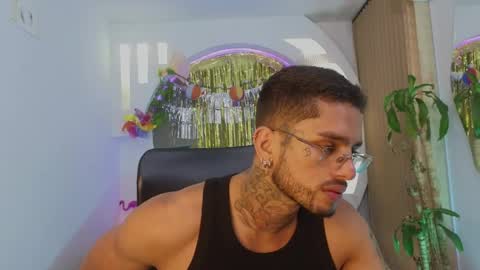 alan online show from April 13, 1:56 pm