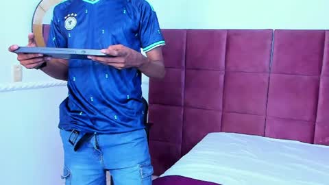 Alejandro williams online show from June 15, 8:45 pm