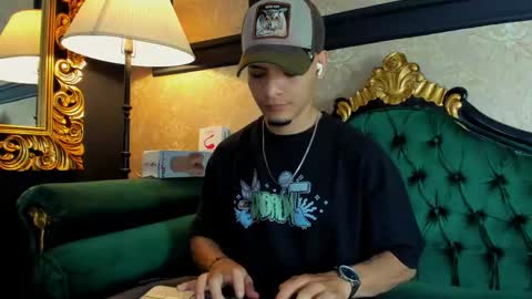 Alessandro King online show from May 13, 7:55 pm