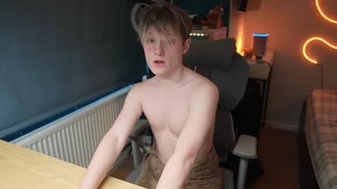 Alexycutie online show from January 19, 9:22 am