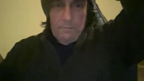 AlphAndre online show from February 12, 6:51 pm