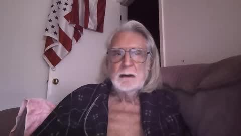 AlphaUniform online show from March 22, 6:13 pm