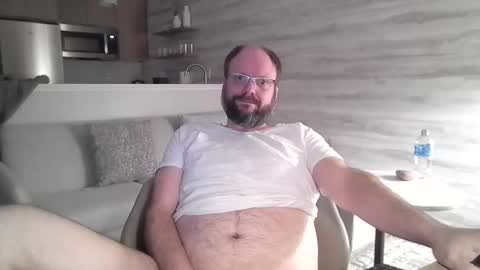 Foreverquizzical online show from February 17, 11:14 pm