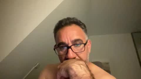 amirsds3298129 online show from June 7, 8:49 pm