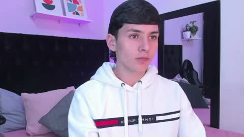 andrew restrepo online show from July 28, 7:39 pm