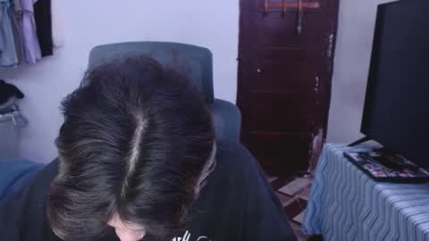 andy_dan1 online show from June 3, 8:05 am