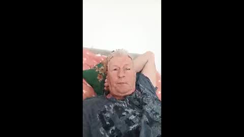 andyk1704 online show from May 20, 11:17 am