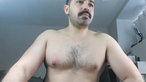 Angel Fusco online show from April 13, 1:01 pm