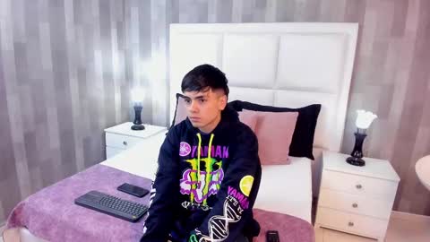 AnthonyRiverss online show from March 5, 11:28 am