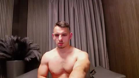 HI My name is Antonio online show from March 25, 8:13 pm