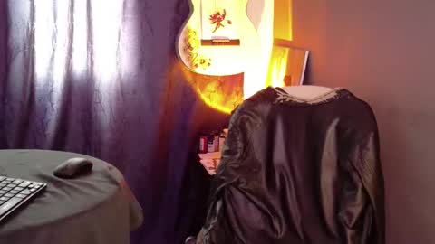 antonnello_ online show from March 11, 6:15 pm