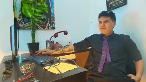 aquilestaylor online show from July 6, 3:03 pm