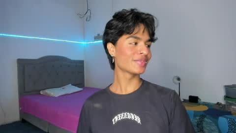 ariel_adan online show from June 9, 12:23 am