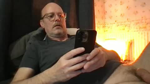 Arn online show from April 15, 4:18 pm