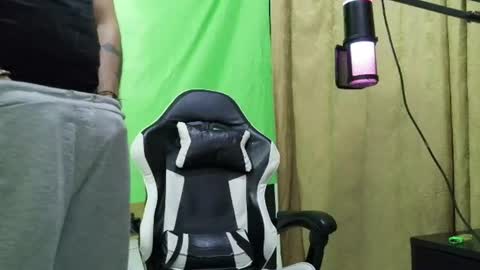 aronmiller online show from July 16, 10:33 am