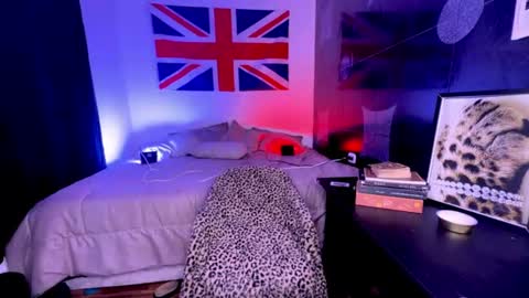 Aaron  online show from July 9, 1:54 am
