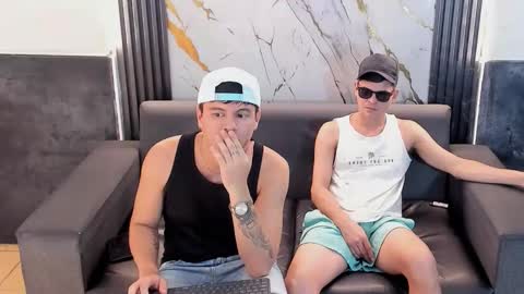 Aroon   online show from April 13, 9:54 am