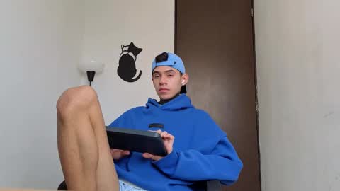   online show from March 5, 2:24 pm