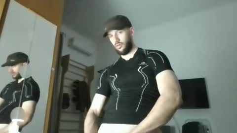 artur833 online show from April 2, 9:22 pm